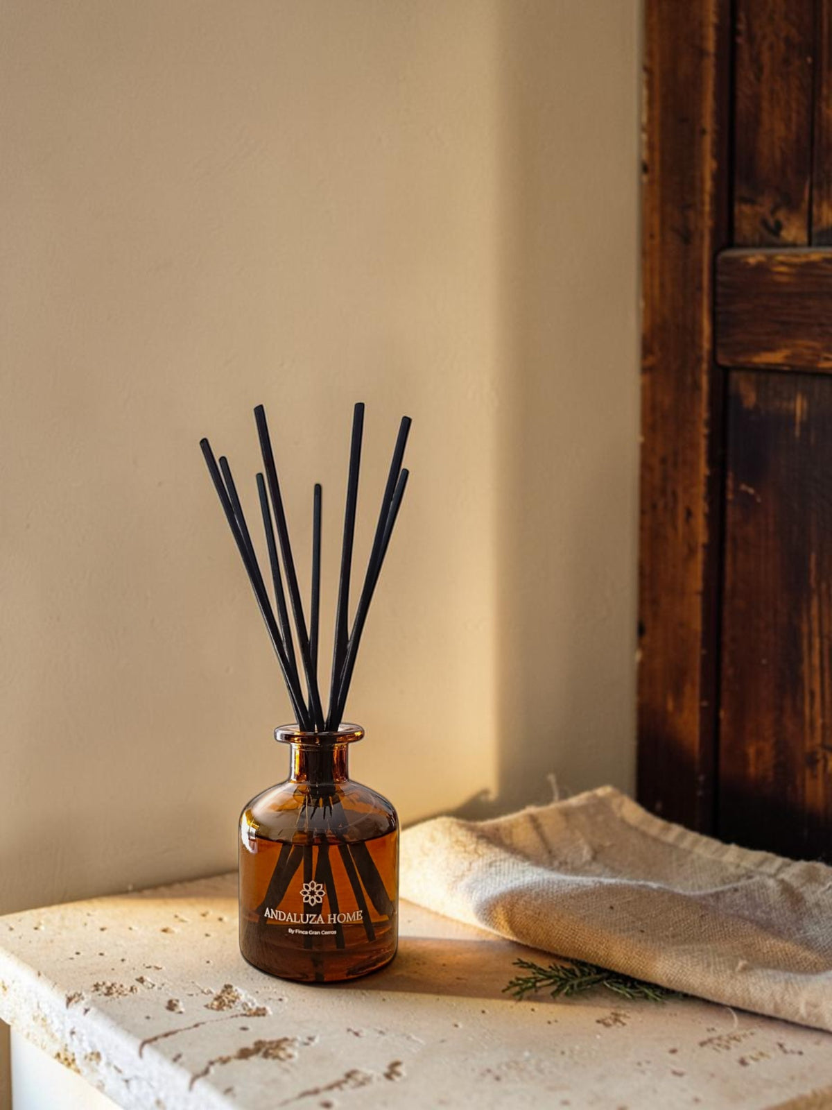 Cosy Christmas 200ml Reed Diffuser - Andaluza Home